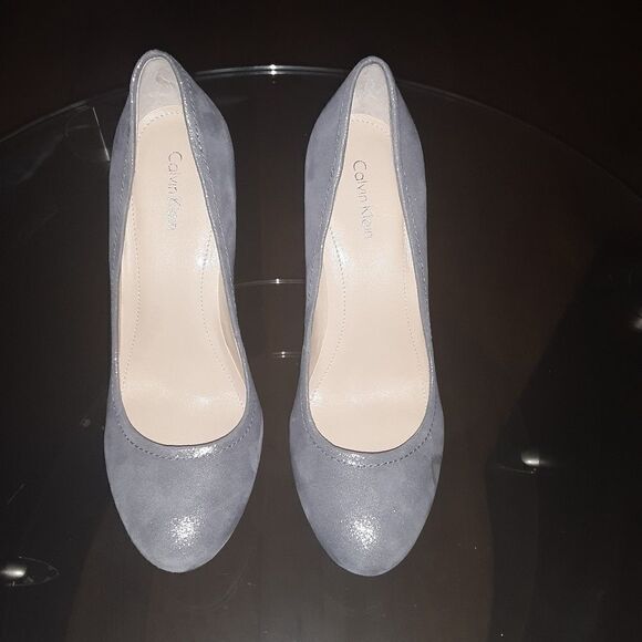 Calvin Klein Kendall Pumps Size 7M - Picture 2 of 8